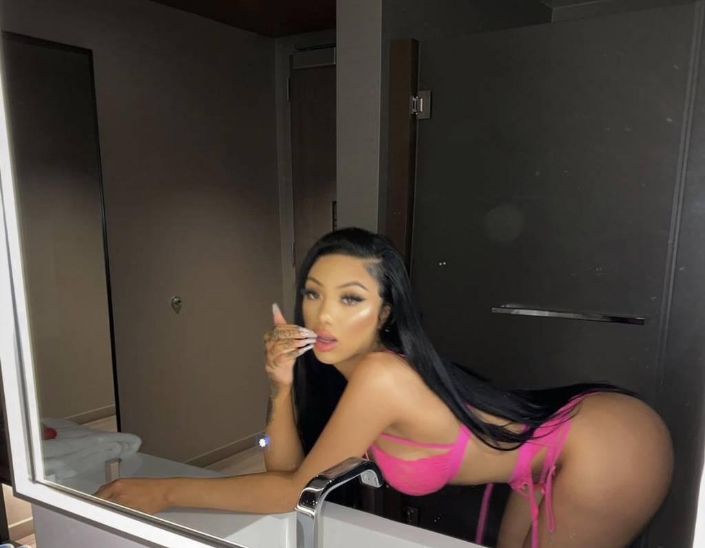 YOUNG PETITE FRAMEPERFECT FACE PARTY-GIRL
