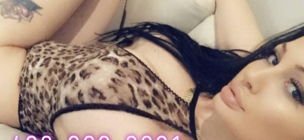 Busty Vixxen Real Pics Garanteed Ready 4 u